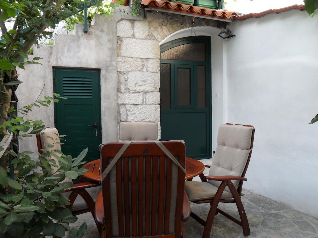 Apartments Villa Dube Сплит Екстериор снимка