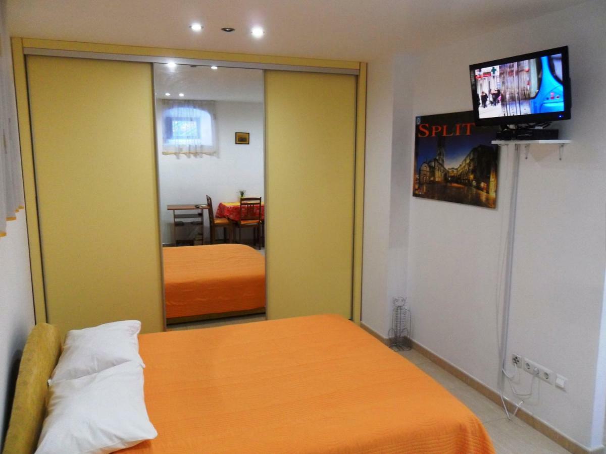 Apartments Villa Dube Сплит Екстериор снимка